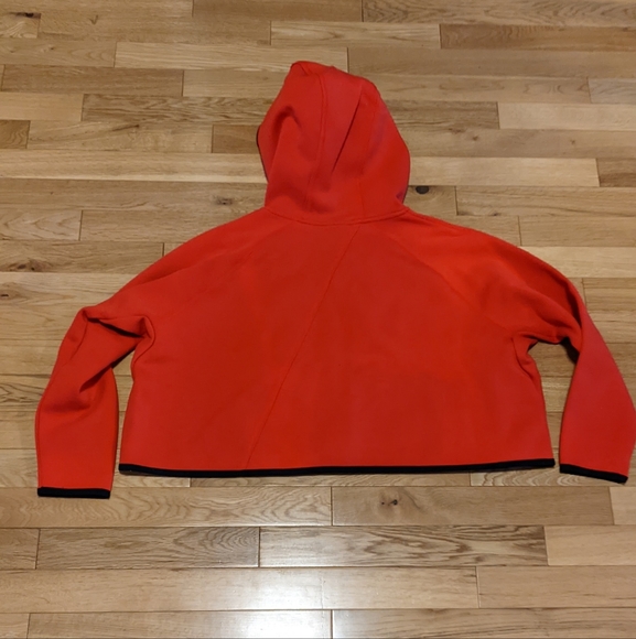 Nike Women's Size XS Crop Sweatshirt - Picture 2 of 4